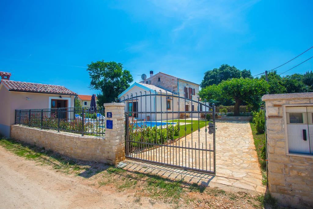Willa Casa Roza Višnjan Zewnętrze zdjęcie